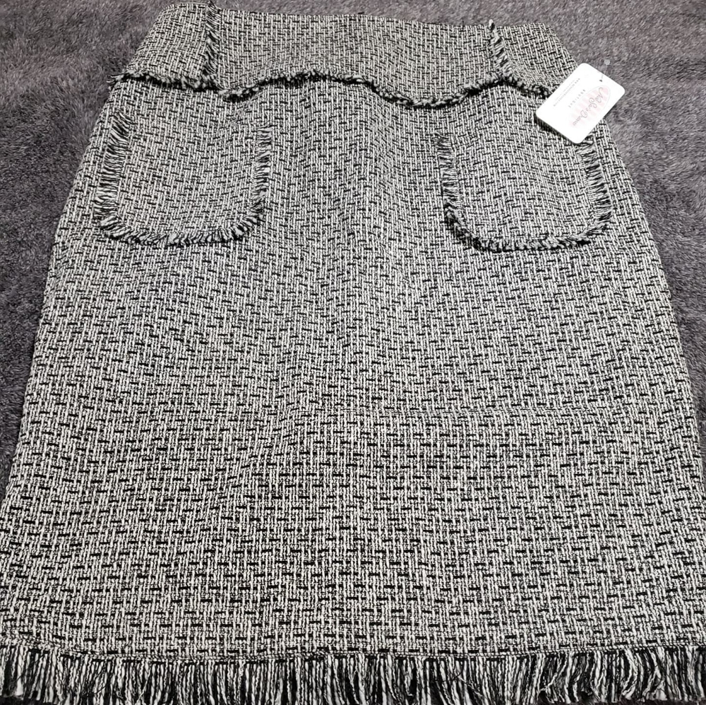 Pencil skirt size L